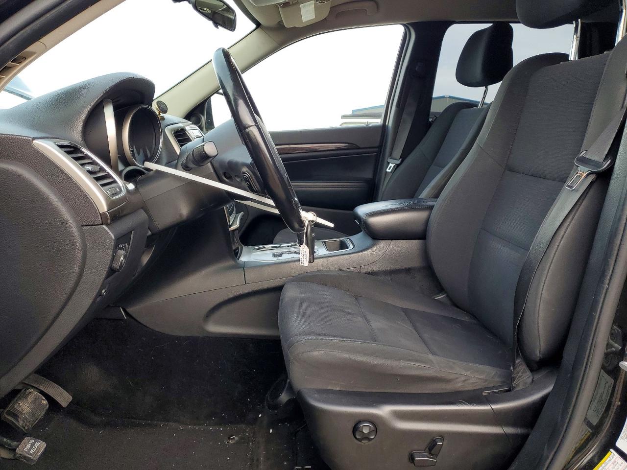 2011 JEEP GRAND CHEROKEE LAREDO photo 19