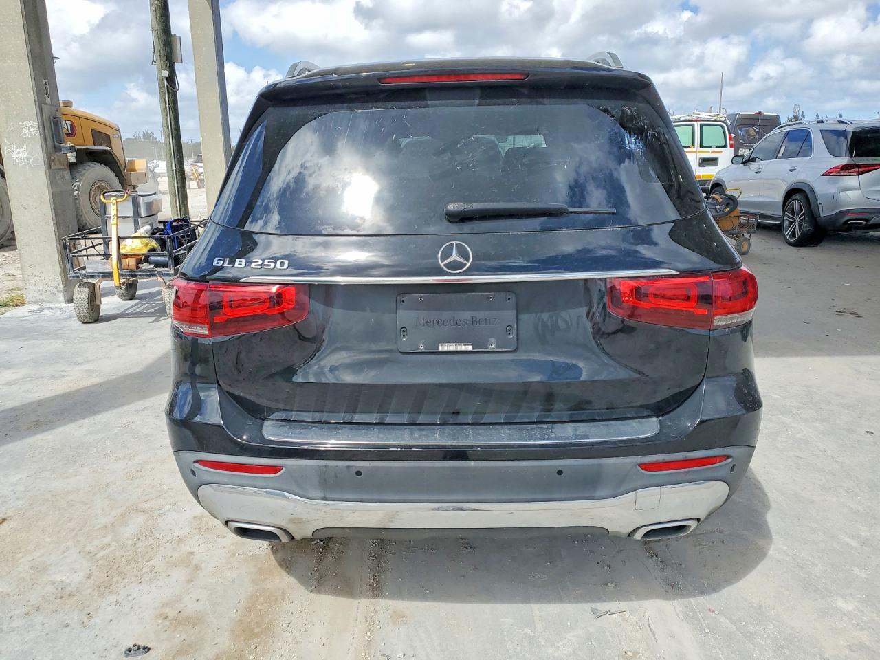 2021 MERCEDES-BENZ GLB 250 photo 21