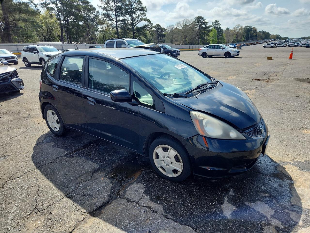 2013 HONDA FIT photo 4
