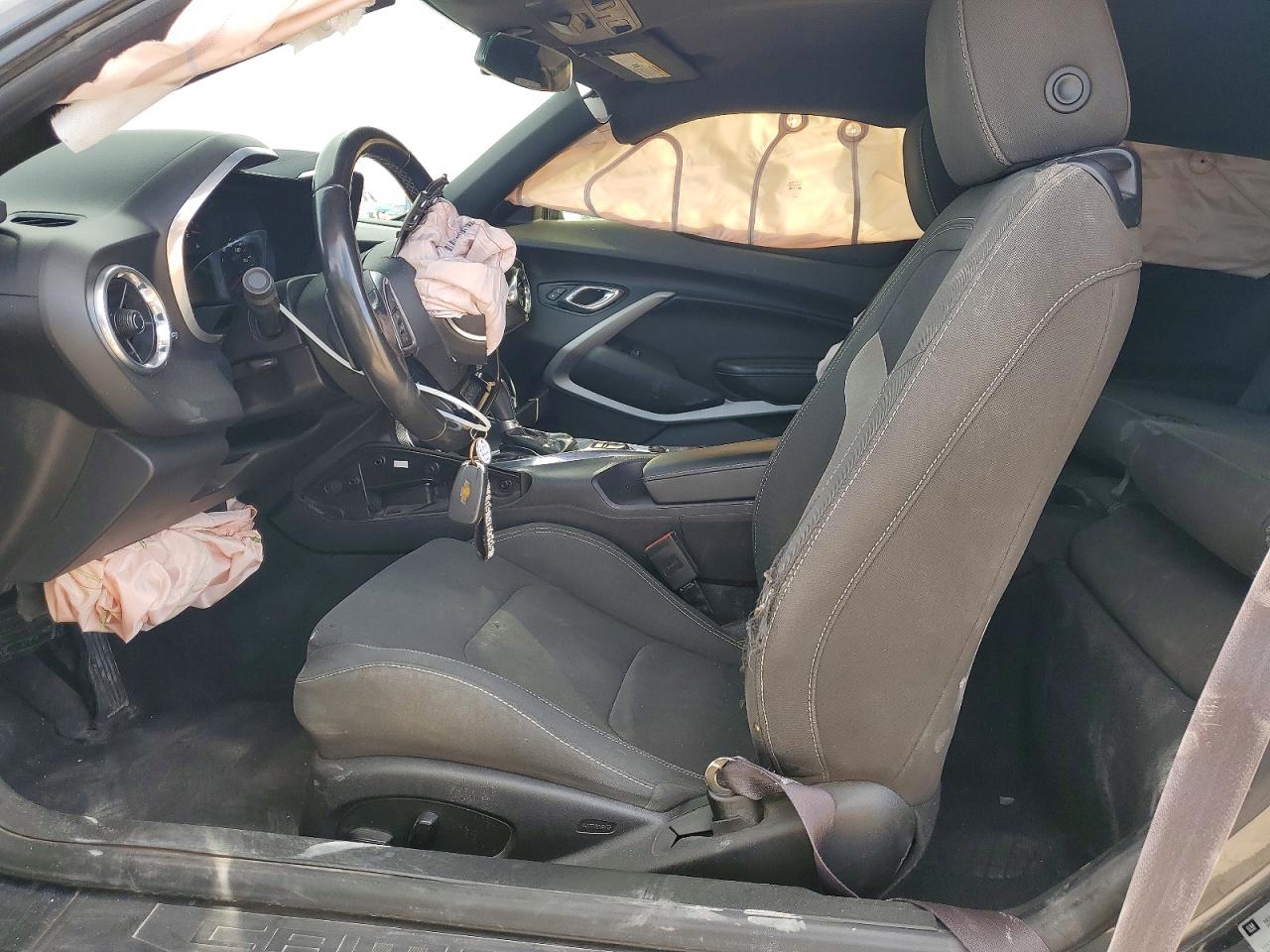2017 CHEVROLET CAMARO LT photo 25