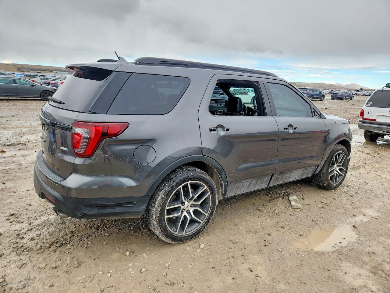 2018 FORD EXPLORER SPORT photo 3