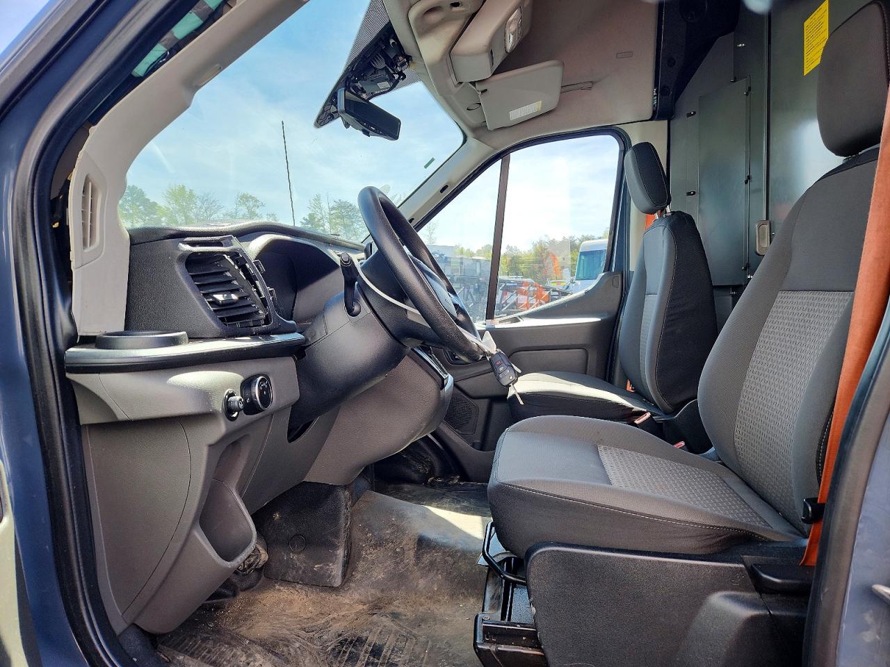 2020 FORD TRANSIT 250 EL HIGH ROOF DELIVERY VAN photo 13