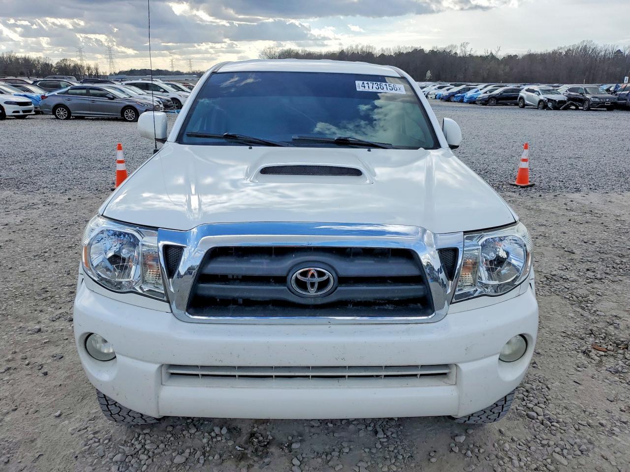 2008 TOYOTA TACOMA photo 9