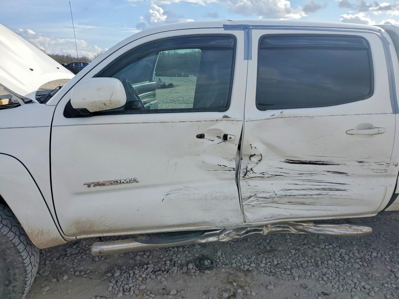 2008 TOYOTA TACOMA photo 13