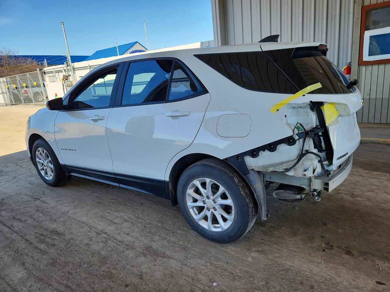 2020 CHEVROLET EQUINOX LS photo 2