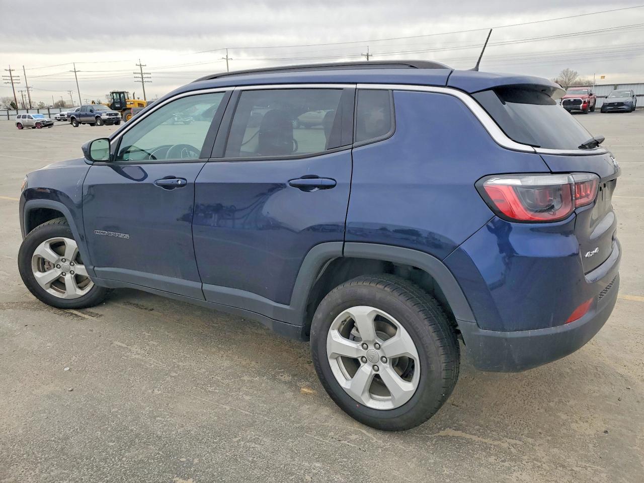 2021 JEEP COMPASS LATITUDE photo 2