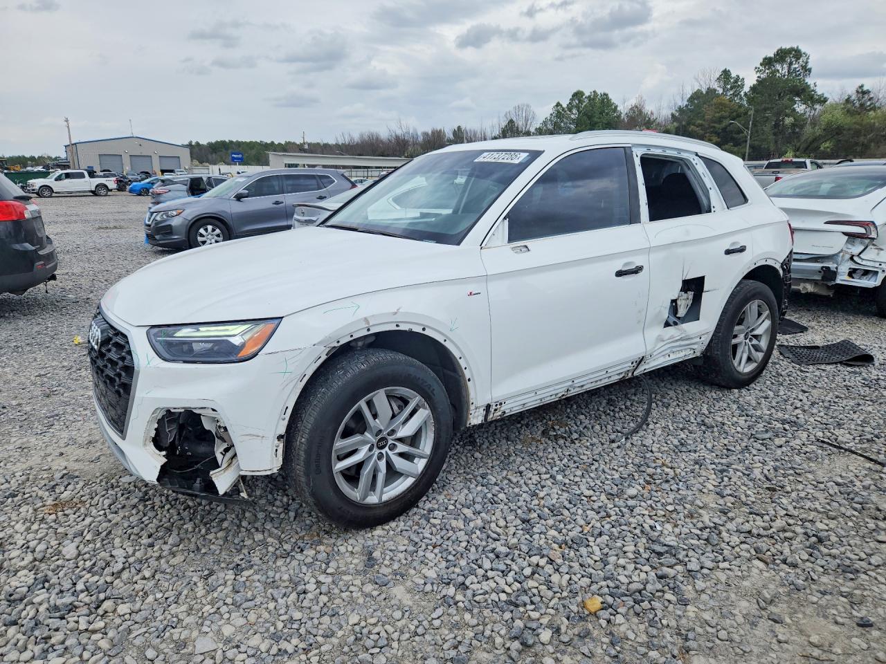 2023 AUDI Q5