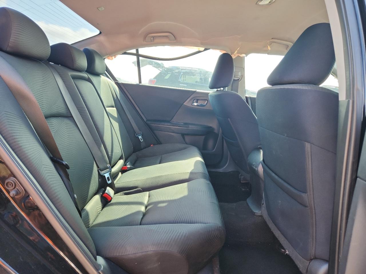 2015 HONDA ACCORD LX photo 28