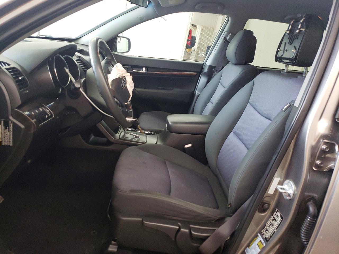 2012 KIA SORENTO LX photo 7