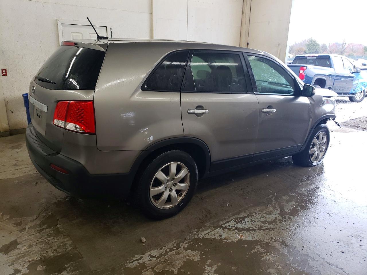 2012 KIA SORENTO LX photo 3