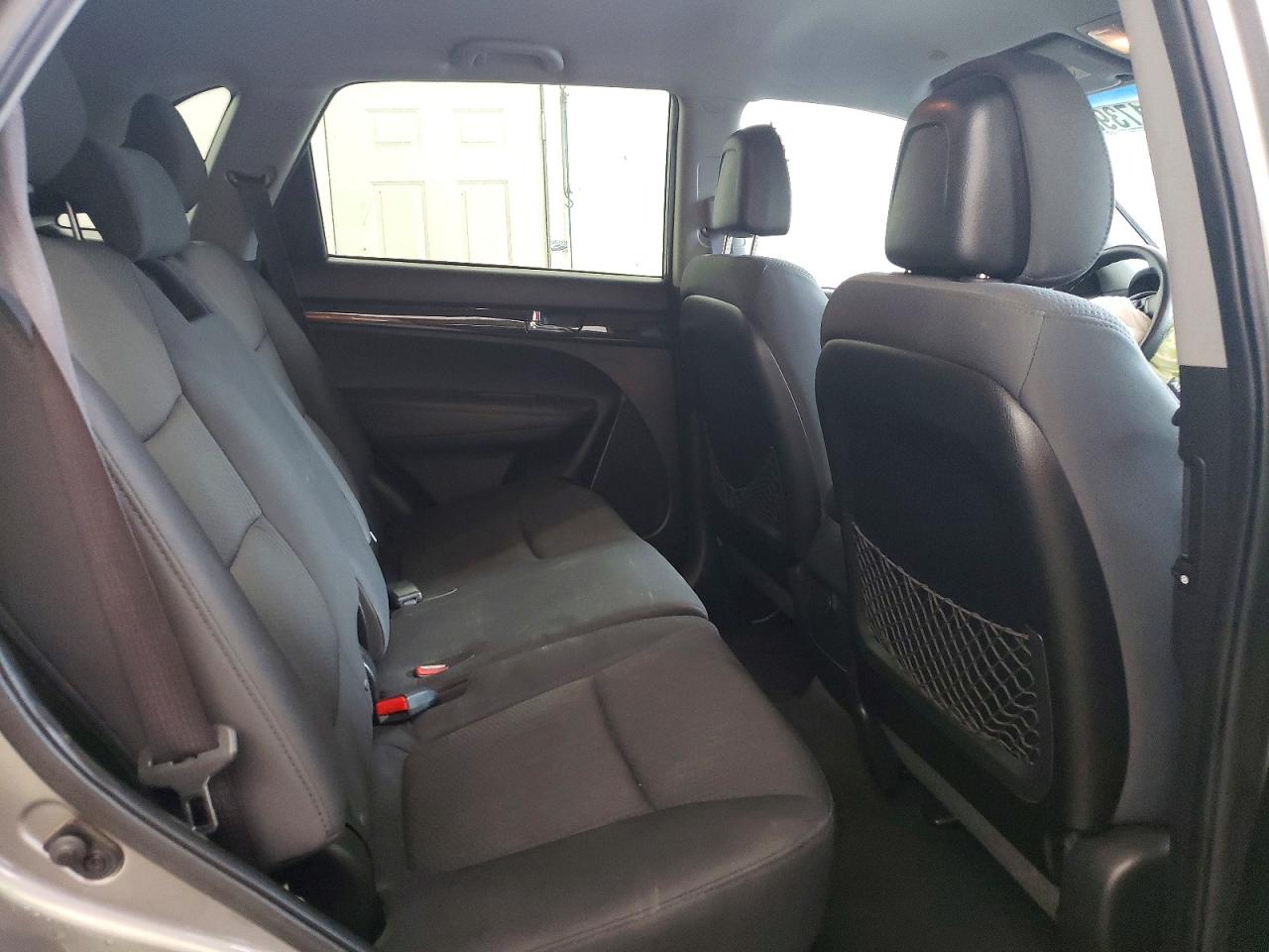 2012 KIA SORENTO LX photo 11