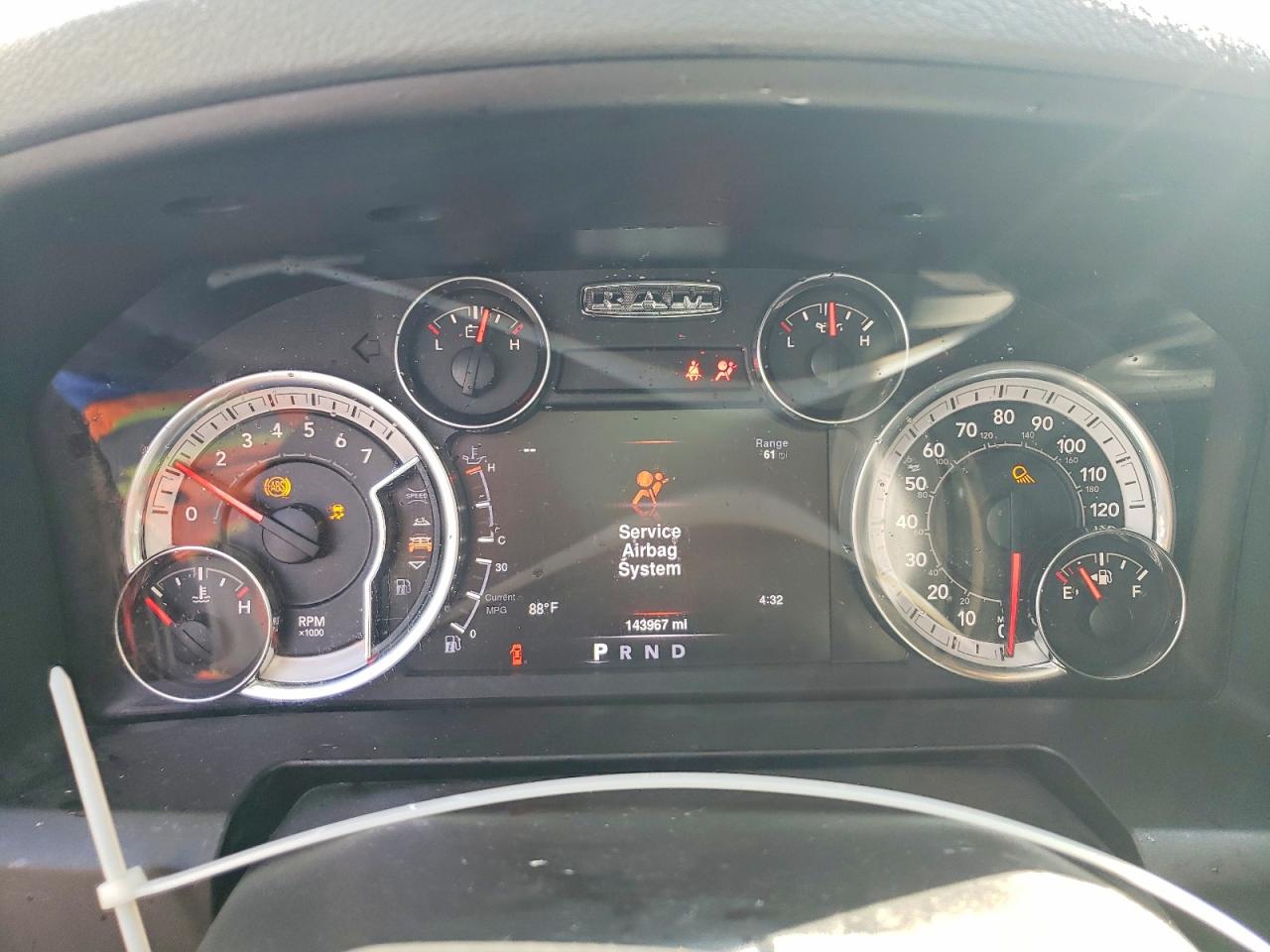 2019 RAM 1500 CLASSIC SLT photo 25