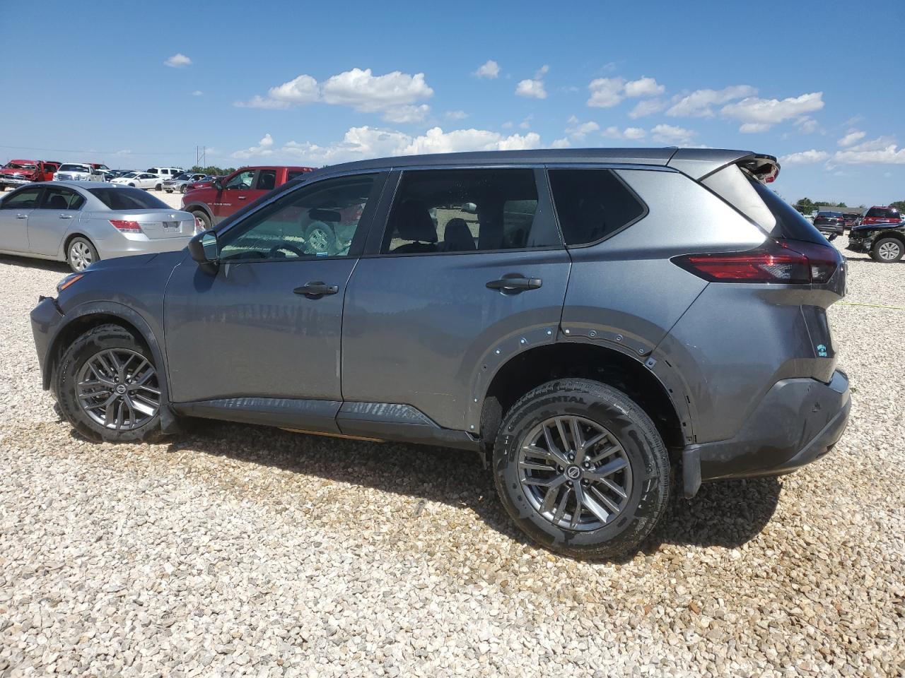 2021 NISSAN ROGUE S photo 2