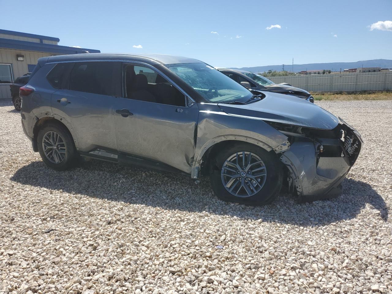 2021 NISSAN ROGUE S photo 4