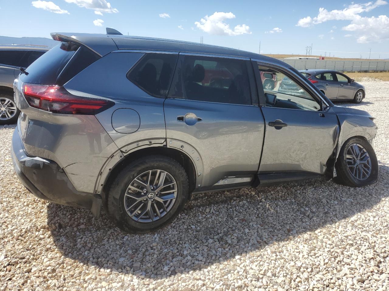 2021 NISSAN ROGUE S photo 3