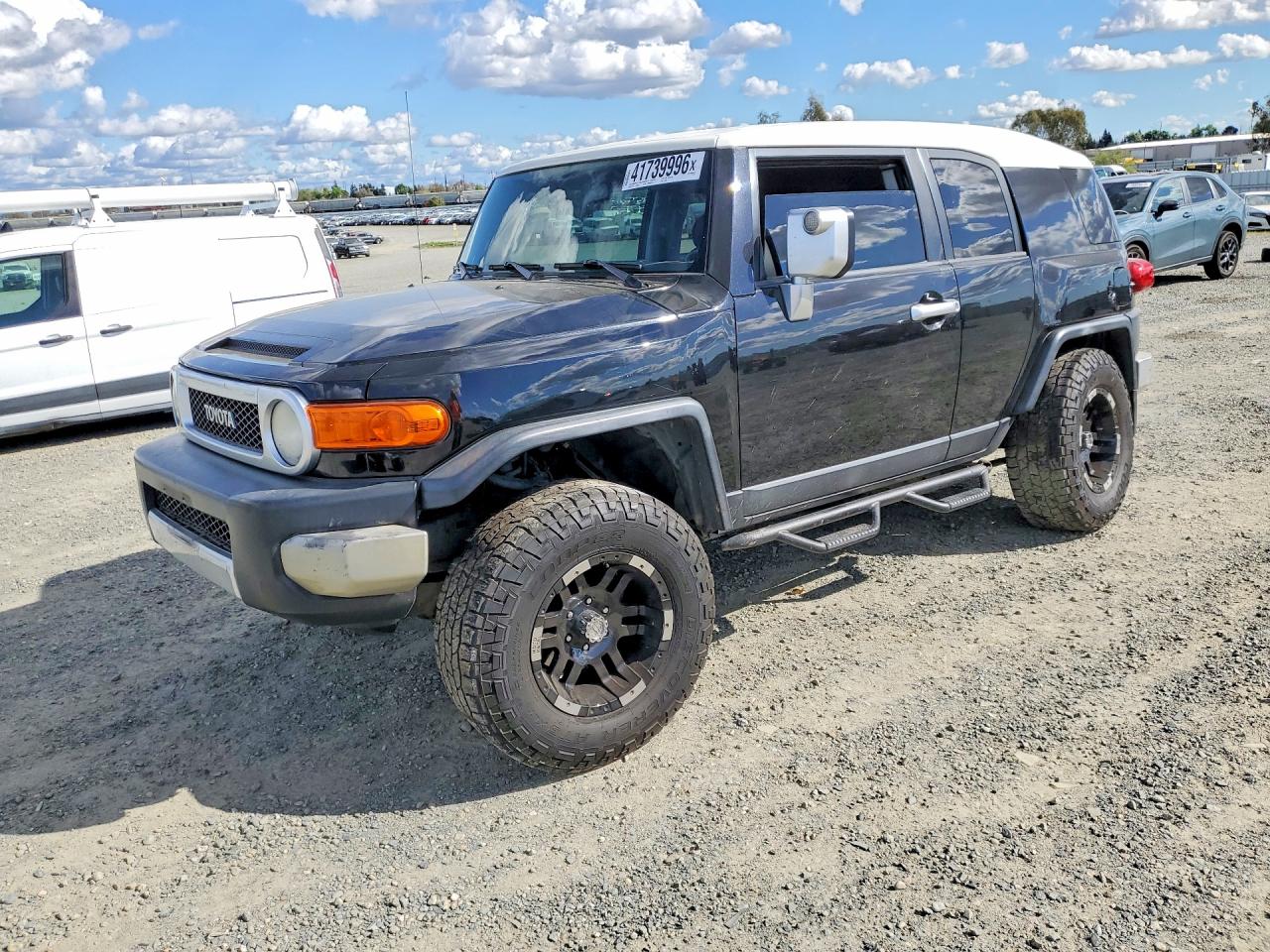 2007 TOYOTA FJ CRUISER