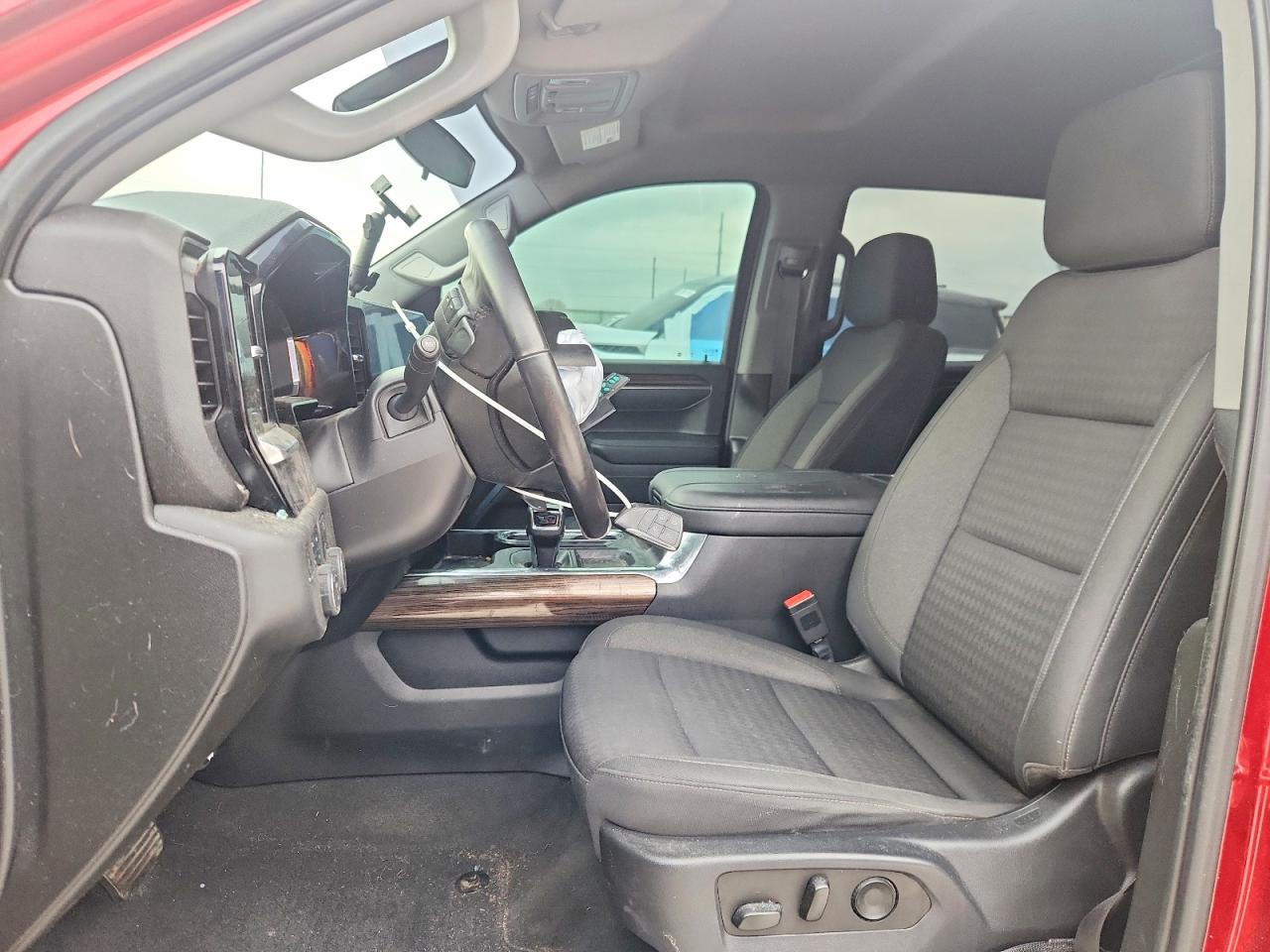 2023 CHEVROLET SILVERADO K1500 LT photo 13