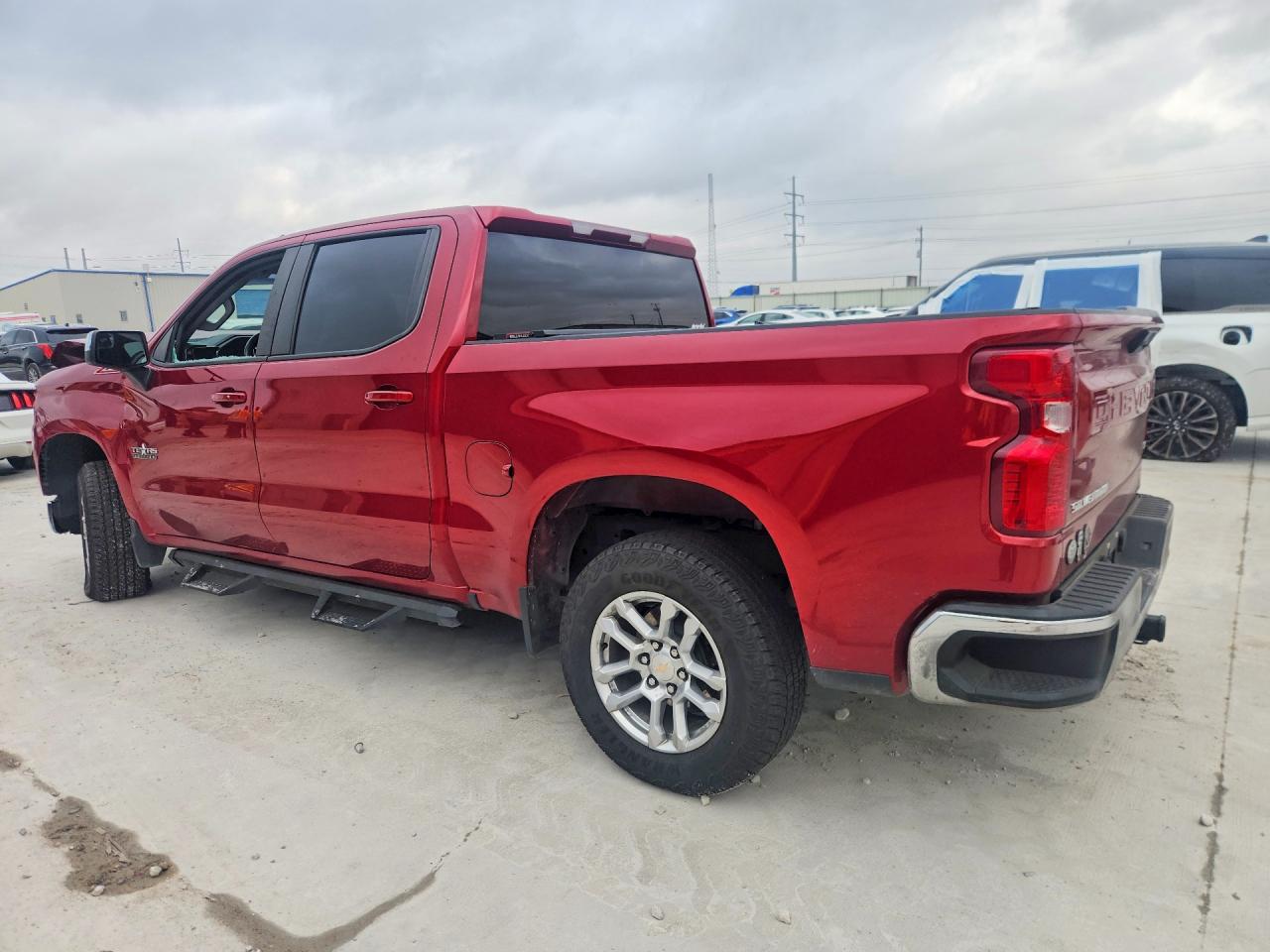 2023 CHEVROLET SILVERADO K1500 LT photo 3