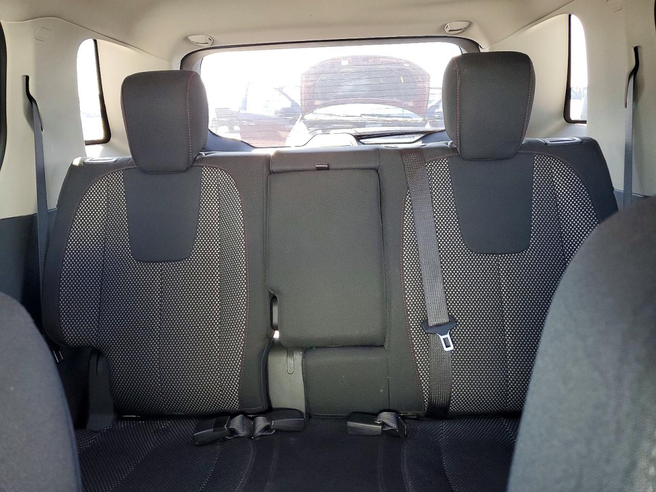 2017 GMC TERRAIN SLE photo 28