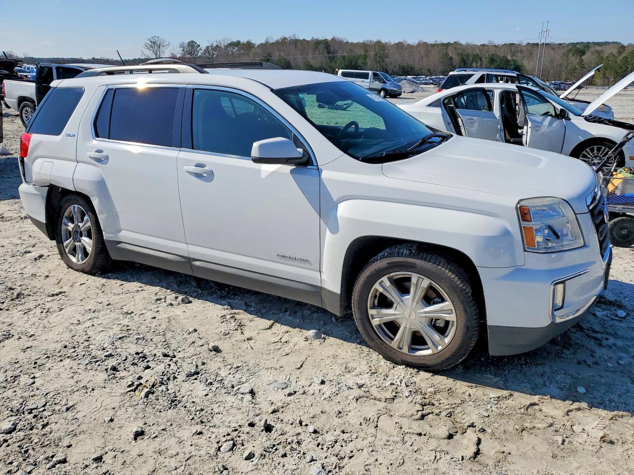 2017 GMC TERRAIN SLE photo 10