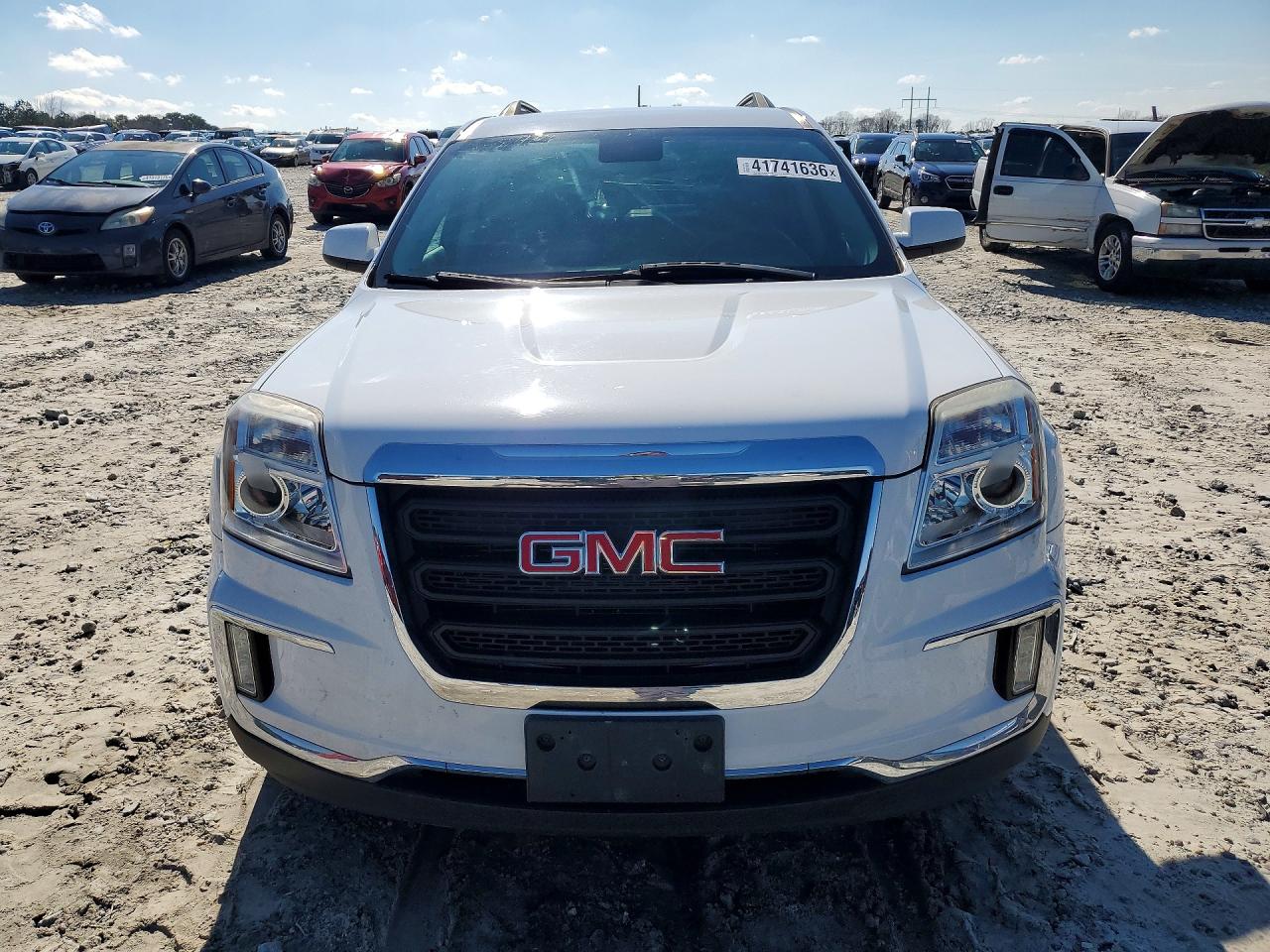 2017 GMC TERRAIN SLE photo 13
