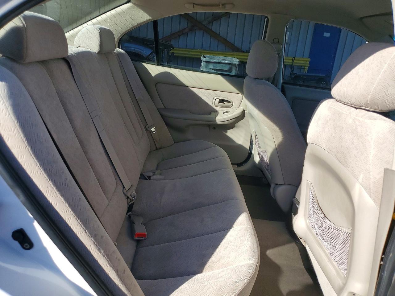 2004 HYUNDAI ELANTRA GLS photo 19