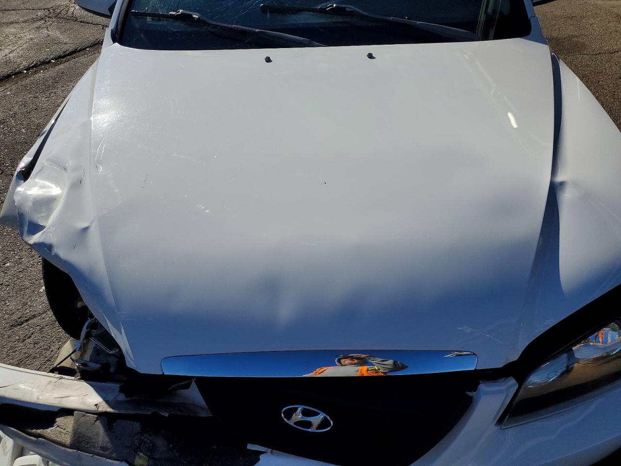 2004 HYUNDAI ELANTRA GLS photo 20