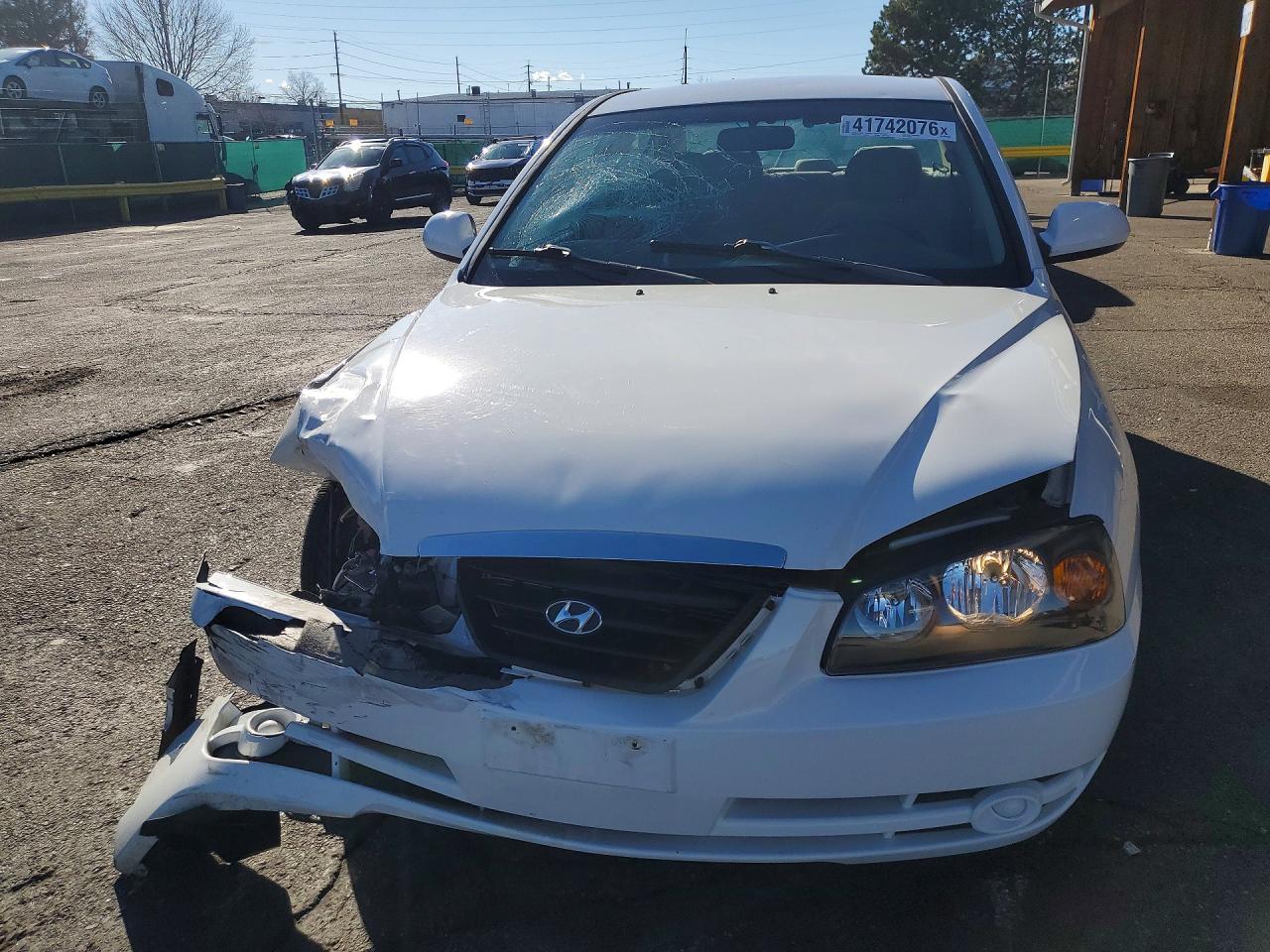 2004 HYUNDAI ELANTRA GLS photo 9