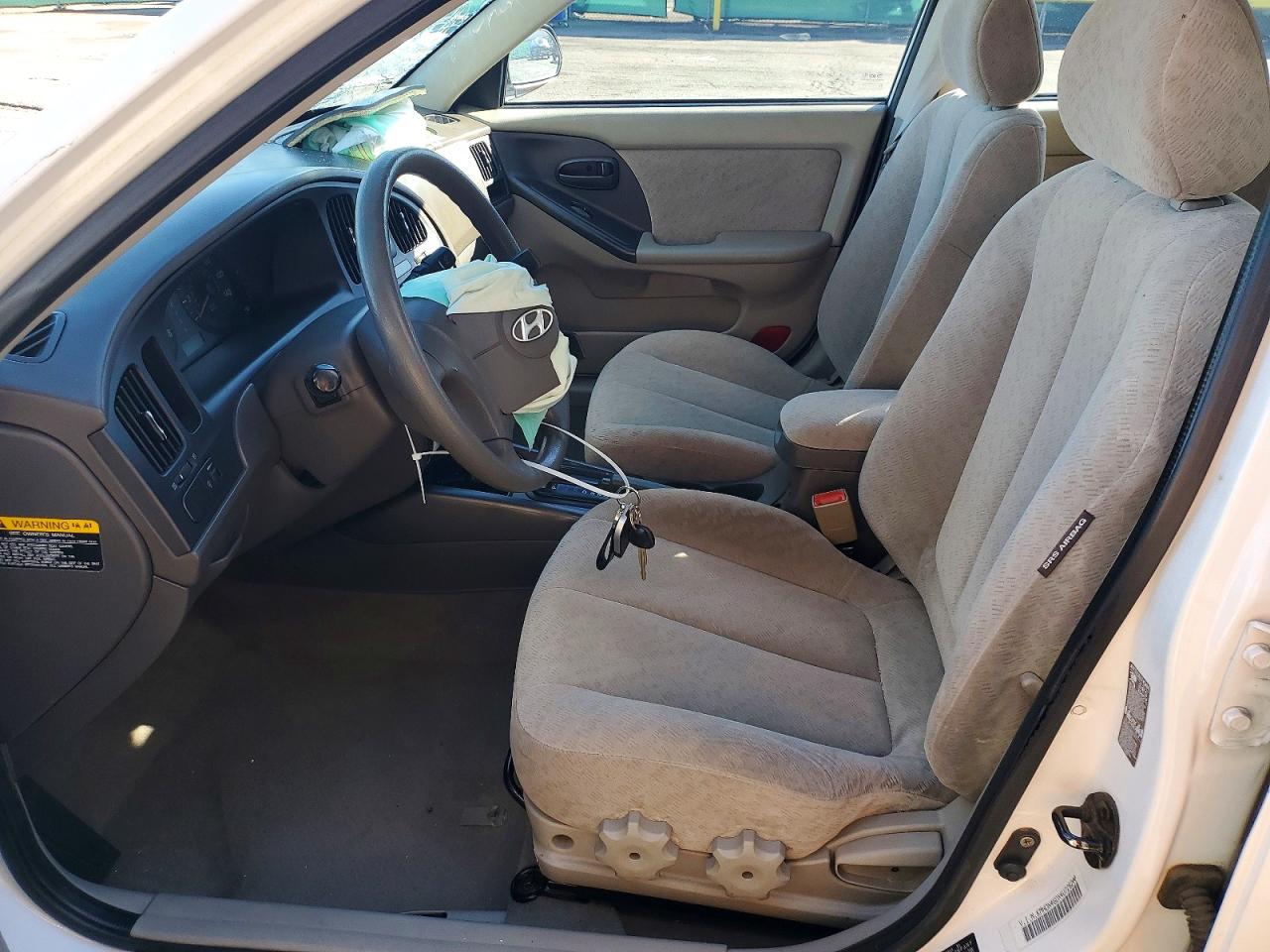 2004 HYUNDAI ELANTRA GLS photo 13
