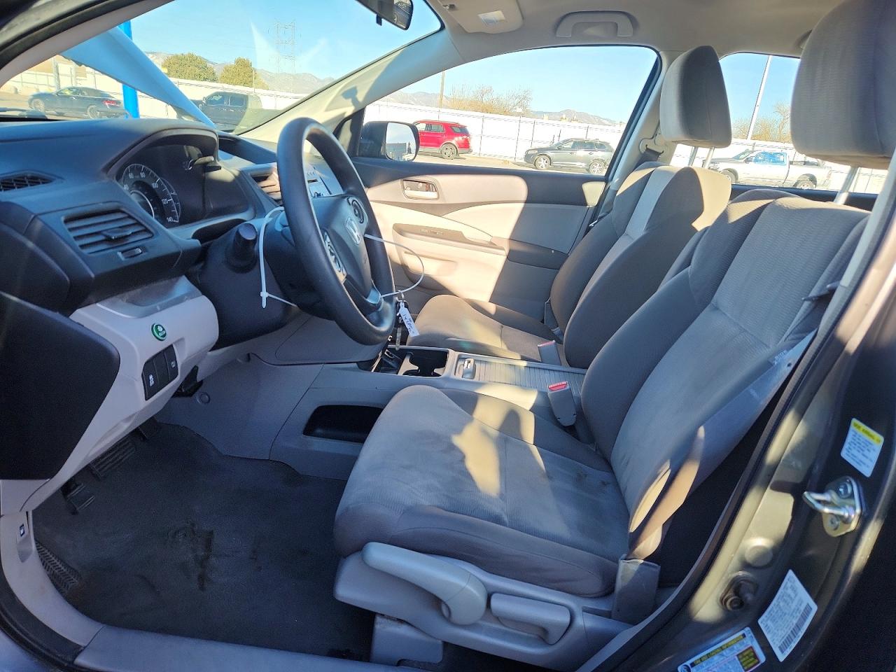 2014 HONDA CR-V LX photo 19