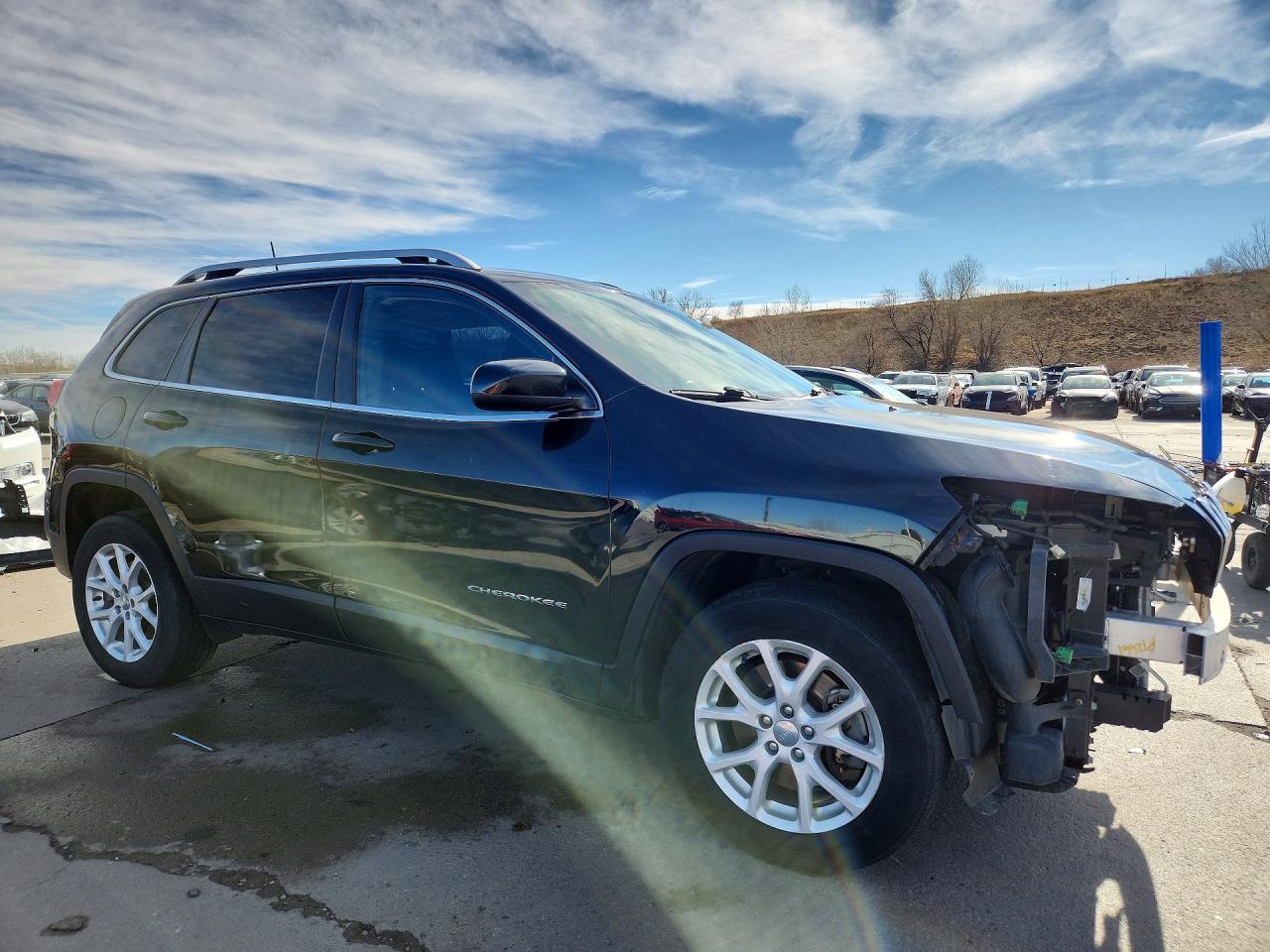 2016 JEEP CHEROKEE LATITUDE photo 4