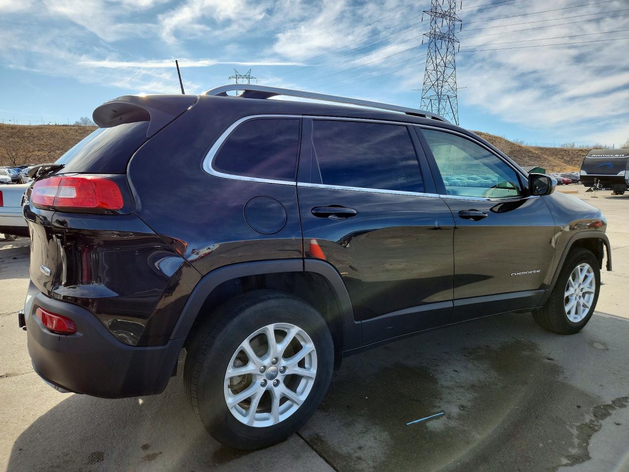 2016 JEEP CHEROKEE LATITUDE photo 3