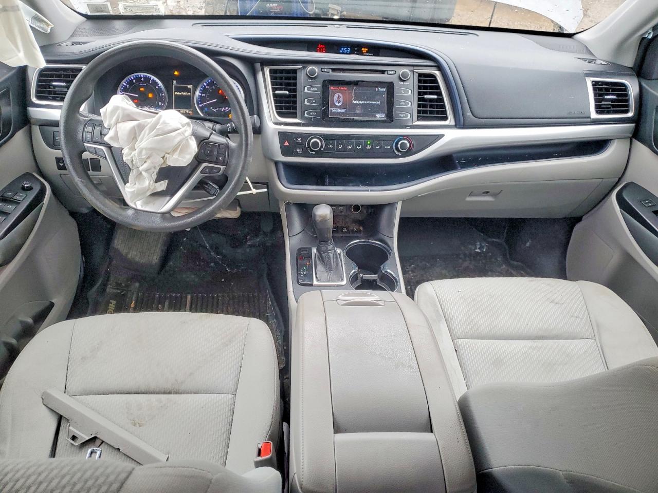 2019 TOYOTA HIGHLANDER LE photo 15