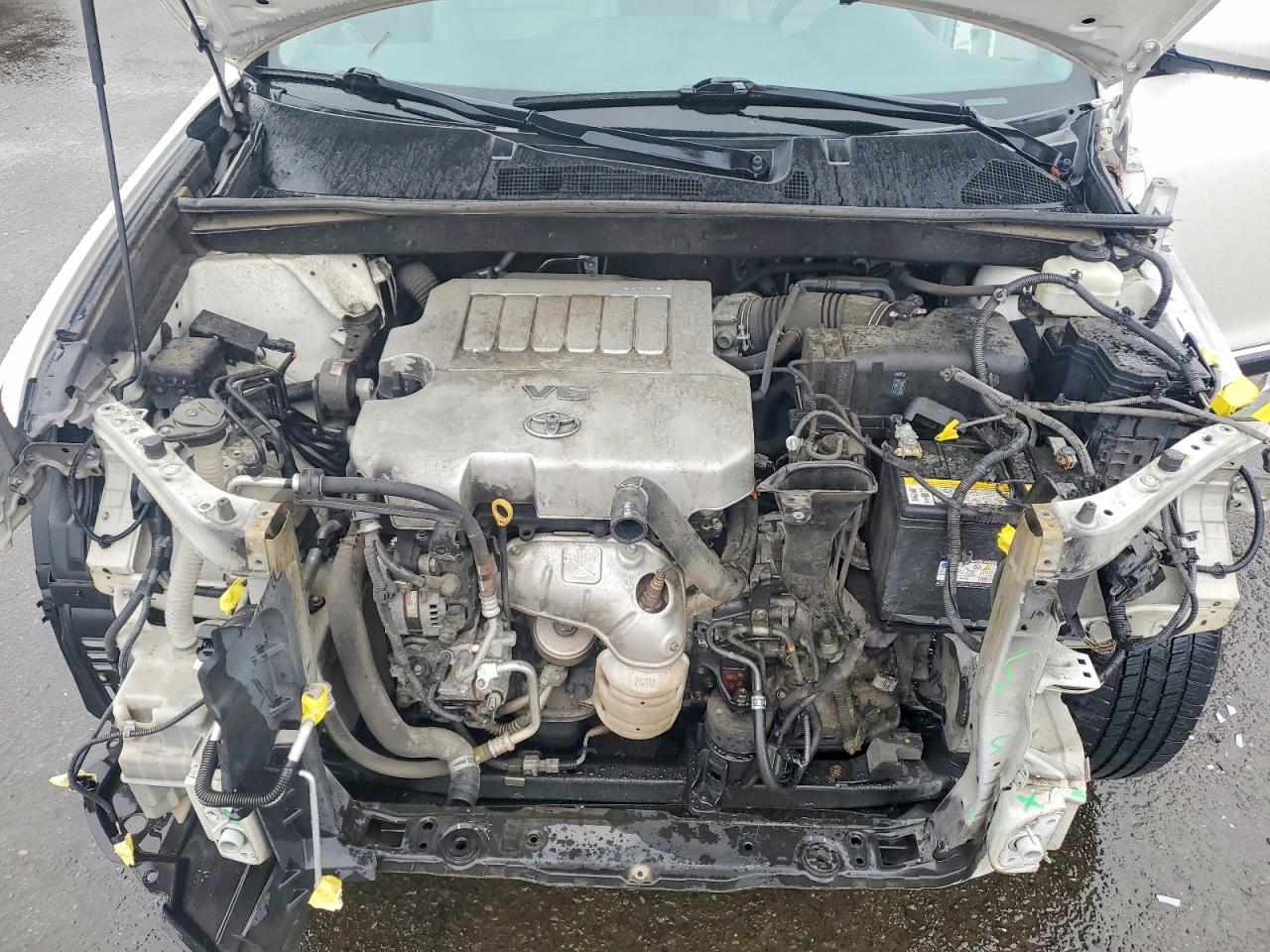 2013 TOYOTA HIGHLANDER SE photo 11