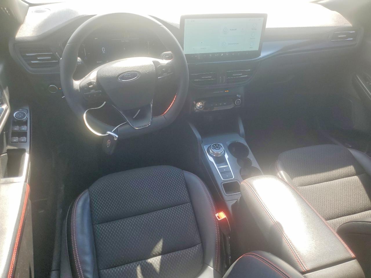 2025 FORD ESCAPE ST LINE photo 29