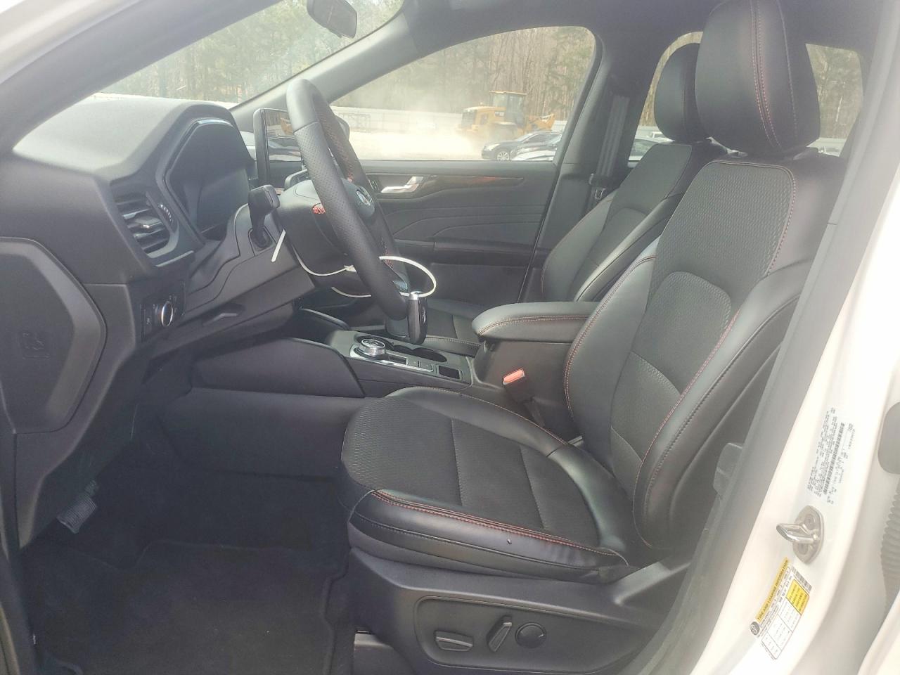 2025 FORD ESCAPE ST LINE photo 25