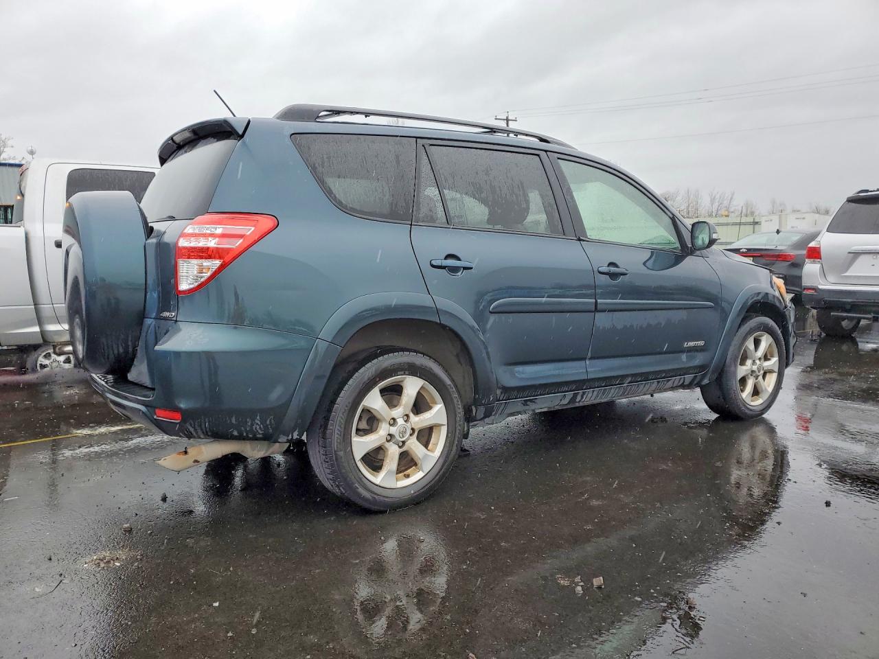 2010 TOYOTA RAV4 LIMITED photo 3