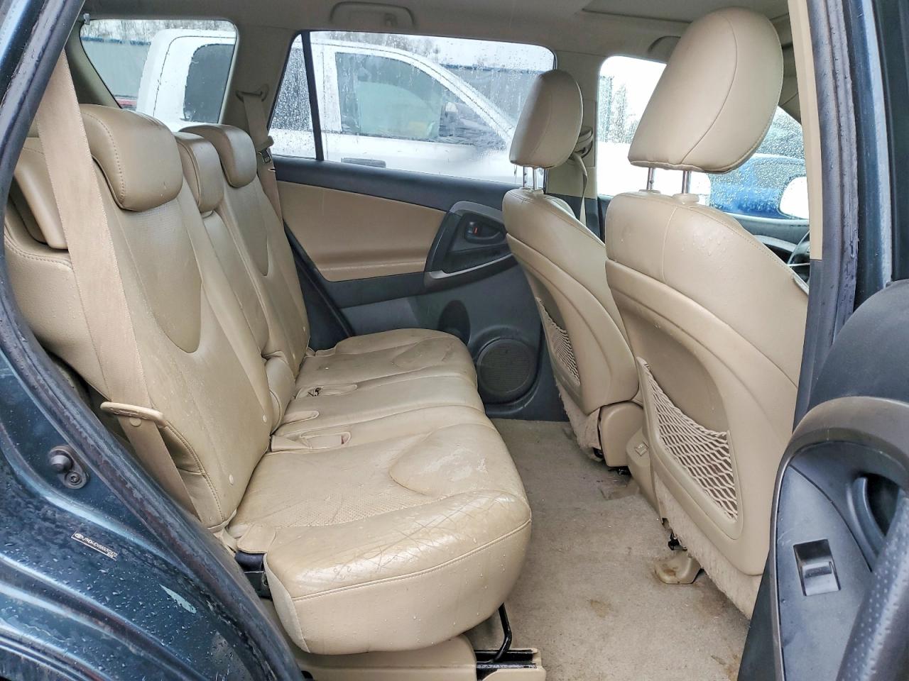 2010 TOYOTA RAV4 LIMITED photo 10