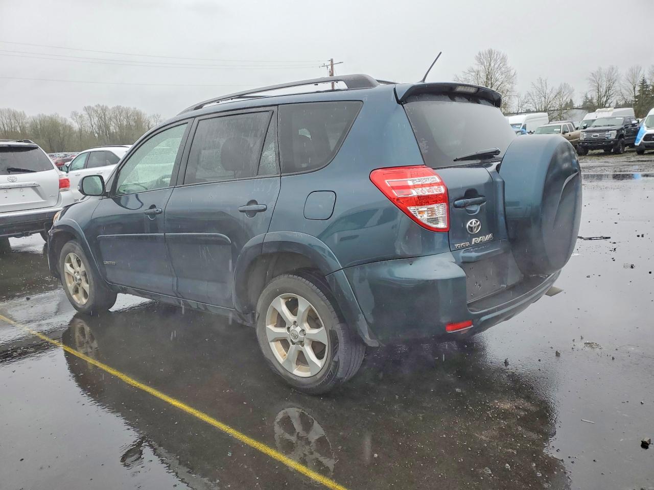2010 TOYOTA RAV4 LIMITED photo 2