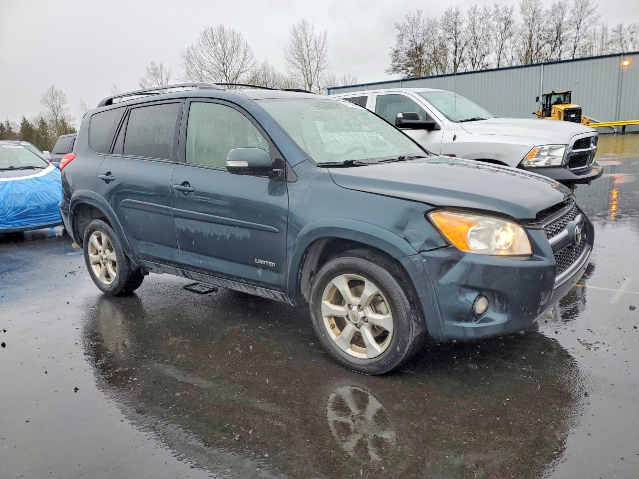 2010 TOYOTA RAV4 LIMITED photo 4