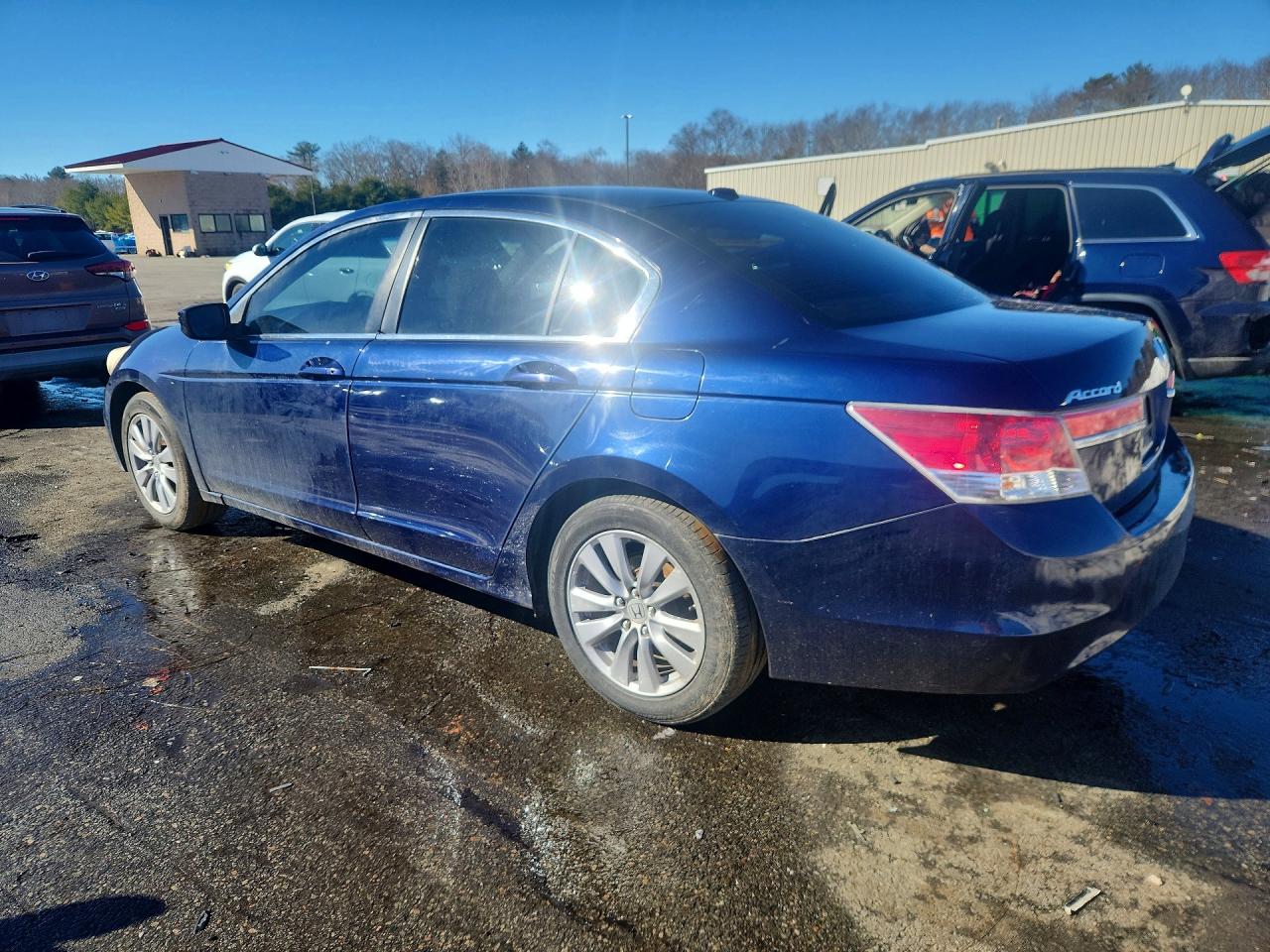 2011 HONDA ACCORD EXL photo 2