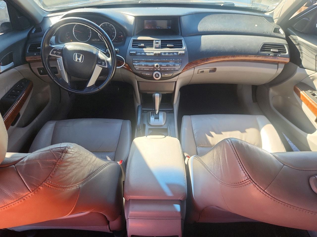 2011 HONDA ACCORD EXL photo 8