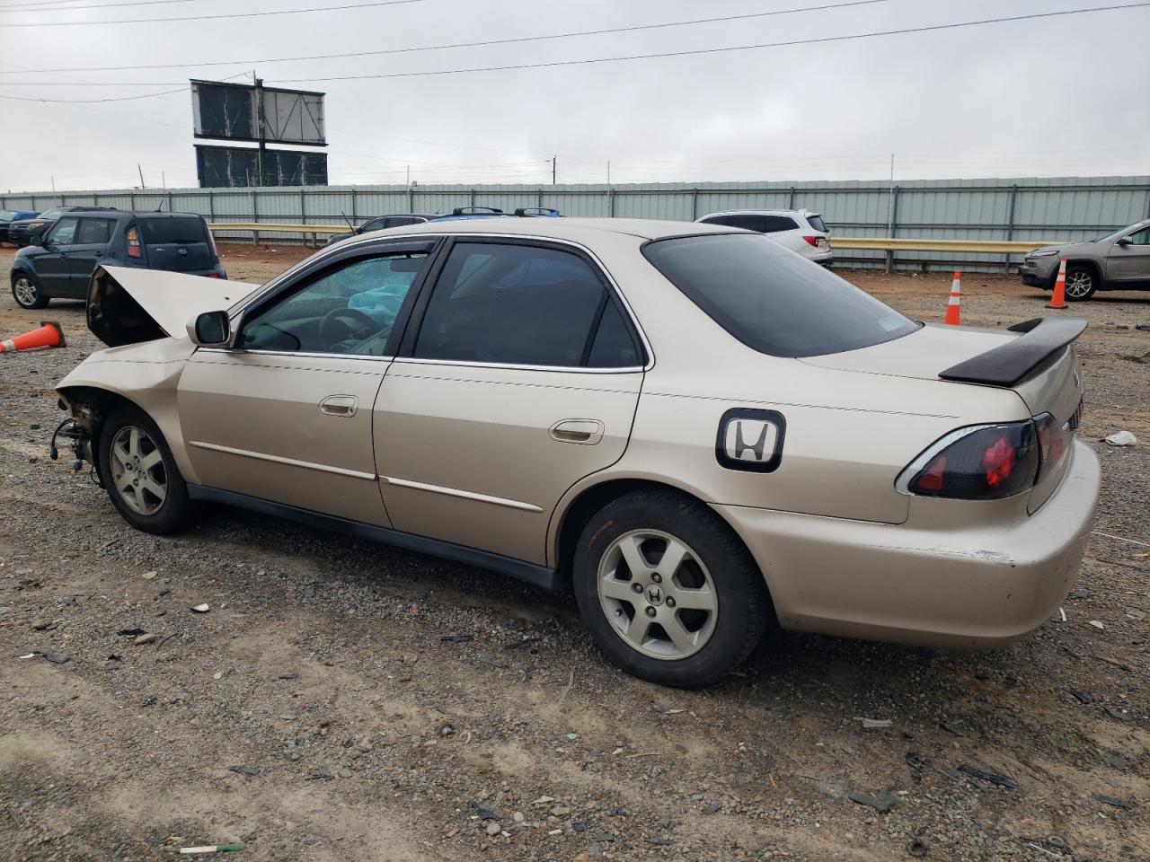2000 HONDA ACCORD photo 3