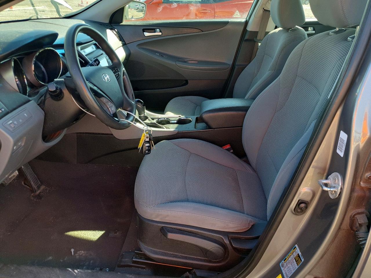 2013 HYUNDAI SONATA GLS photo 13