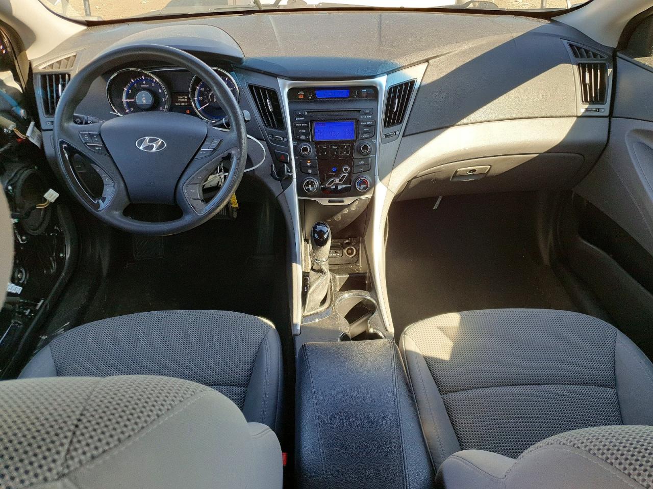 2013 HYUNDAI SONATA GLS photo 15