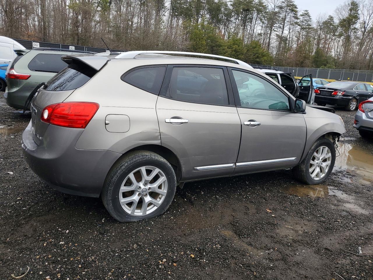 2011 NISSAN ROGUE S photo 7