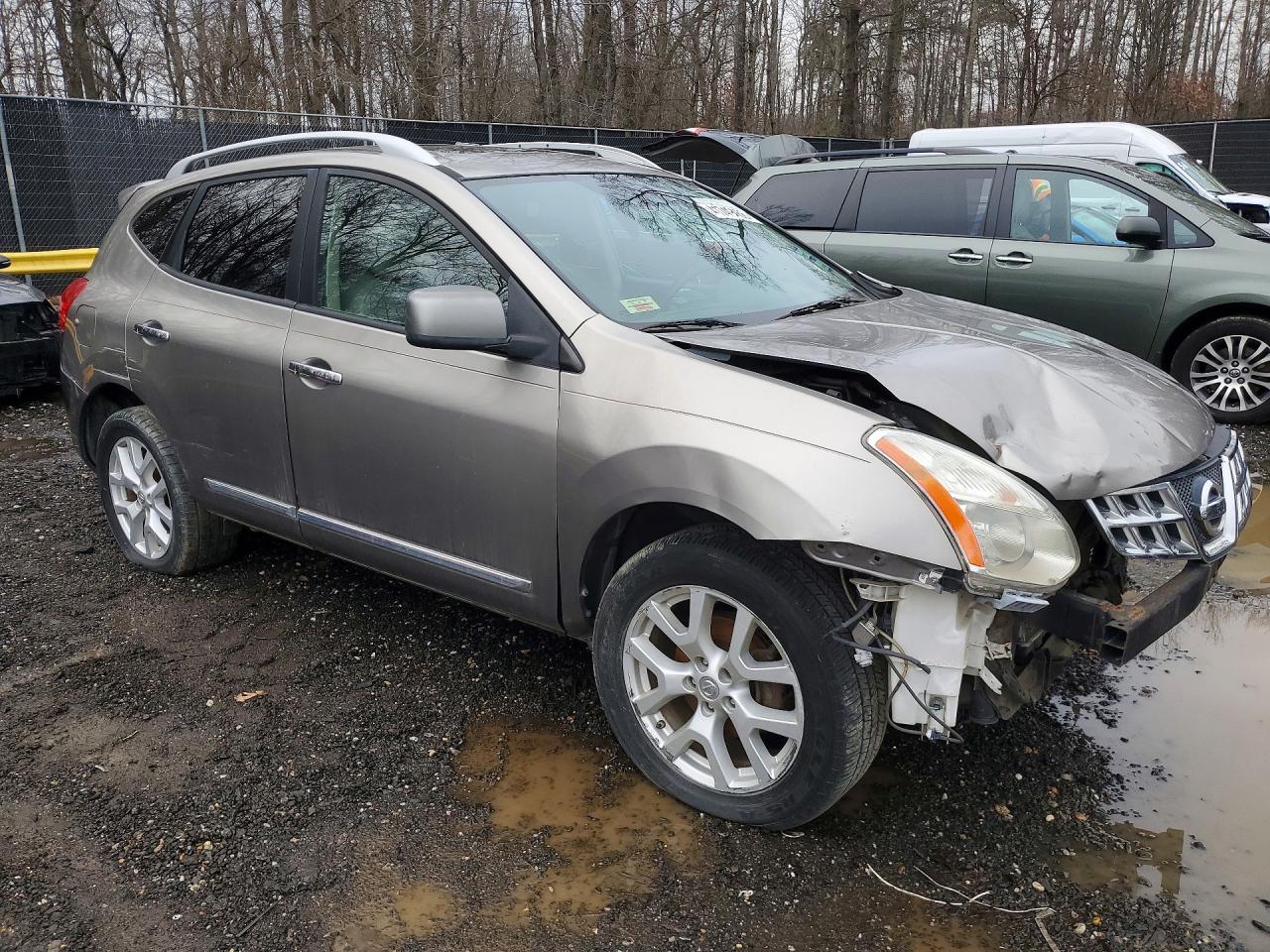 2011 NISSAN ROGUE S photo 10