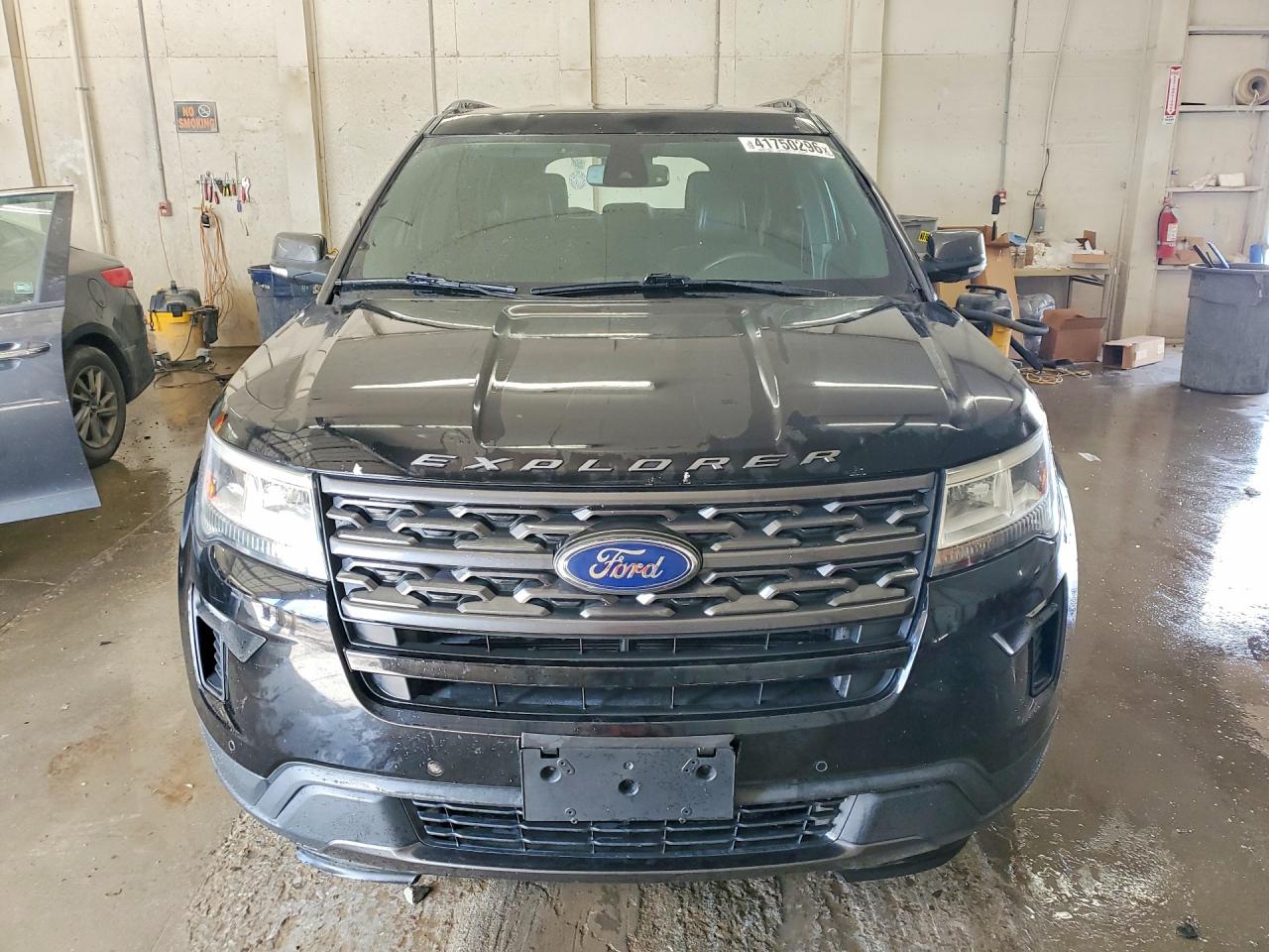 2018 FORD EXPLORER XLT photo 9