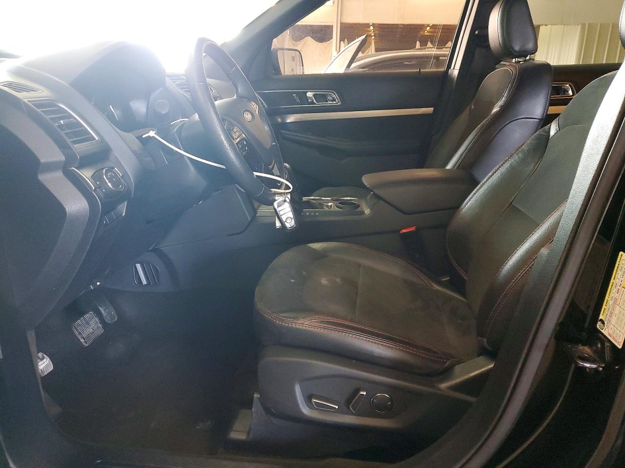 2018 FORD EXPLORER XLT photo 13