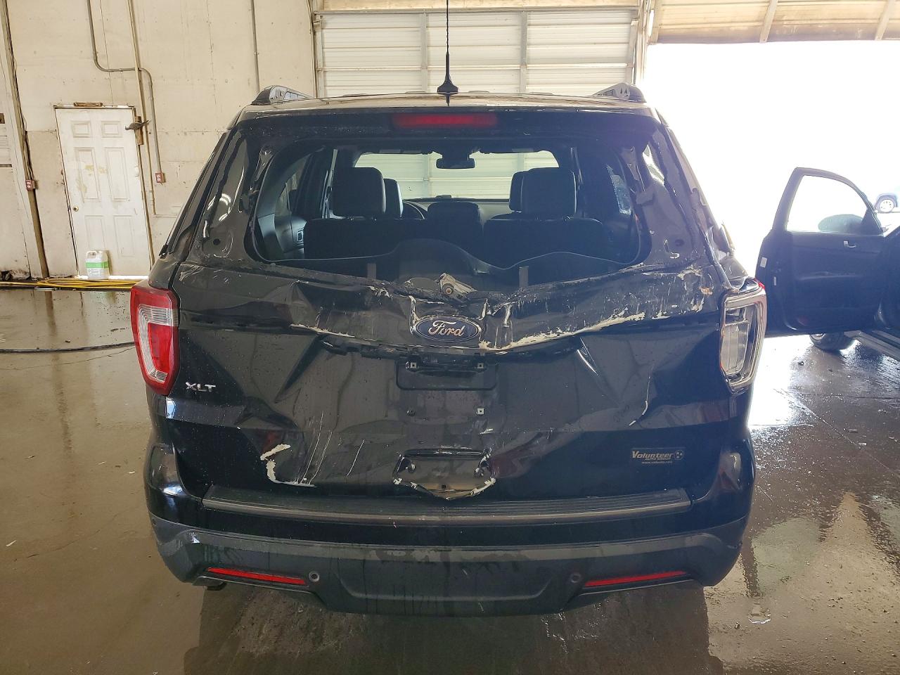 2018 FORD EXPLORER XLT photo 11